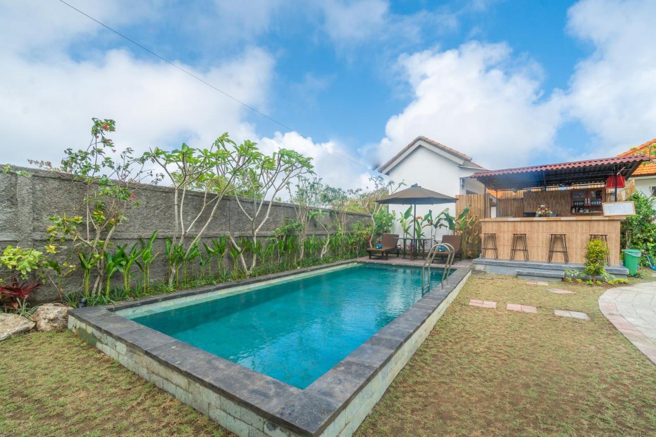 Wooden Puri Guesthouse Uluwatu Exterior foto